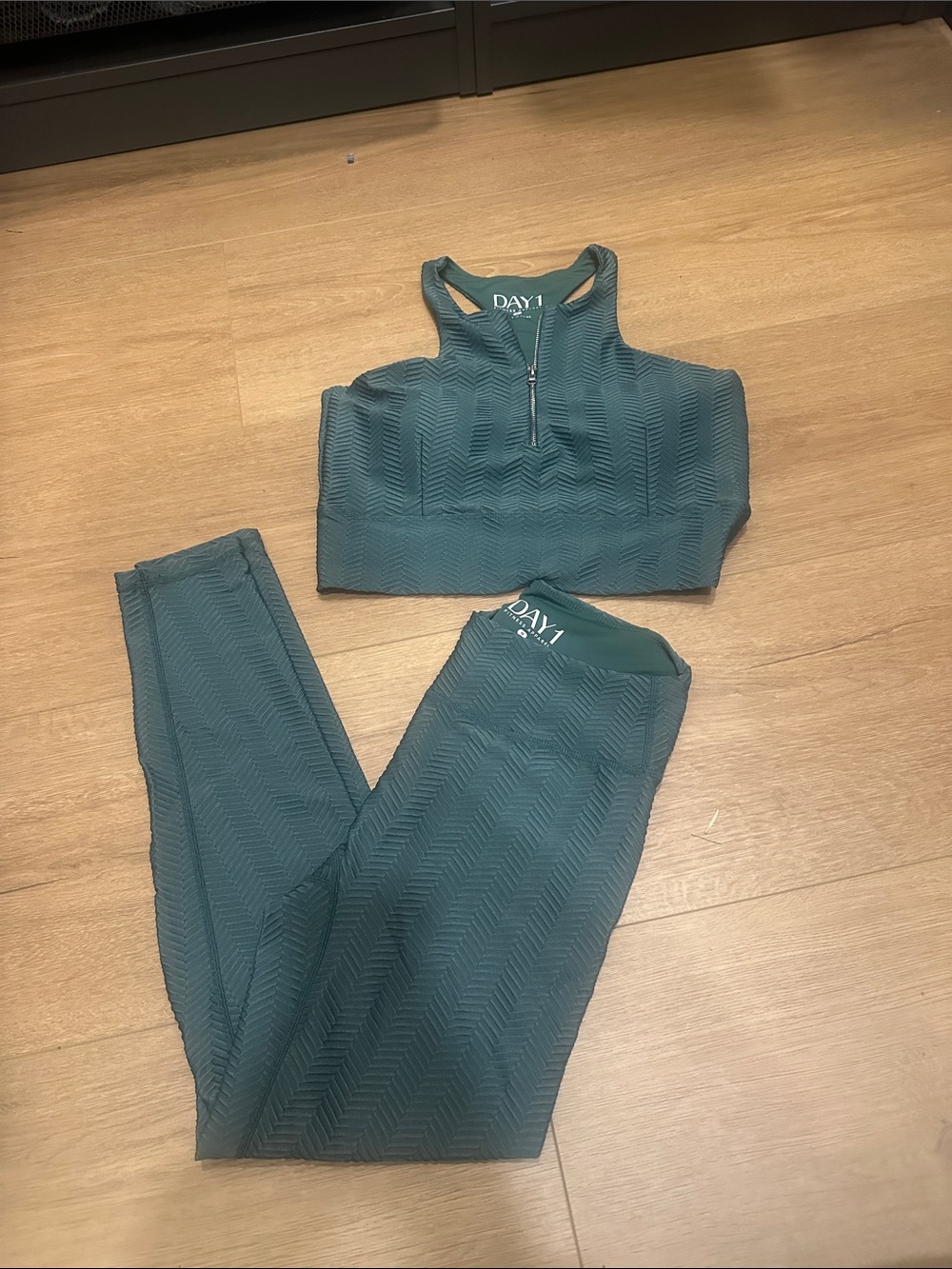 Teal High-Waist Leggings & Zip-Front Sports Bra Set